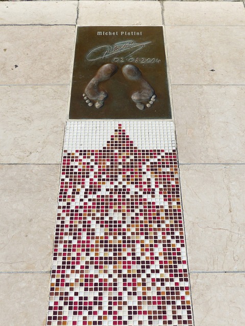 场上展现自